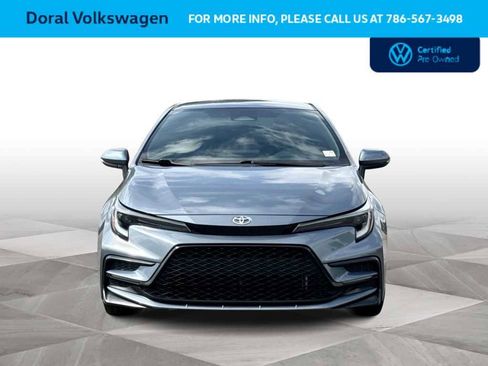 Used 2024 Toyota Corolla SE FWD image 3