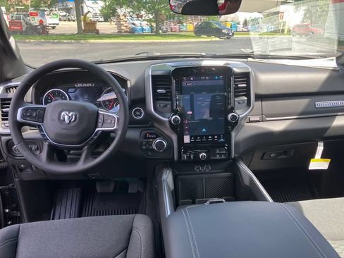 New 2026 RAM 1500 Big Horn AWD/4WD image 15