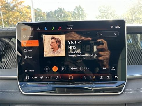 New 2025 Volkswagen Tiguan SE image 17