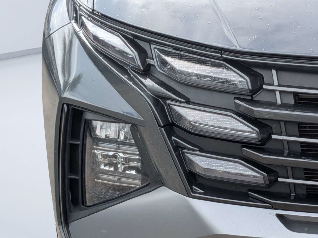 Certified 2025 Hyundai Tucson SEL AWD/4WD image 12