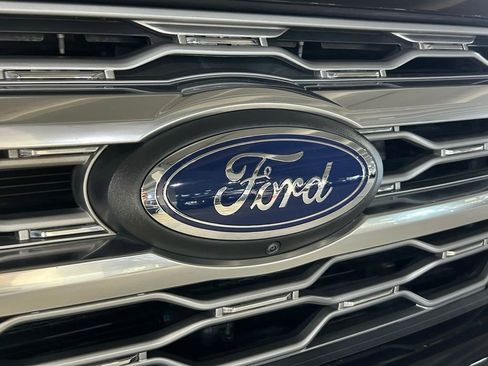 Used 2023 Ford Expedition Max Platinum AWD/4WD image 32