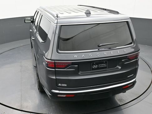 Used 2024 Jeep Wagoneer L Series II w/ Flexible Seating Group image 35