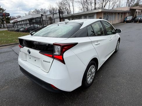 Used 2022 Toyota Prius LE image 5