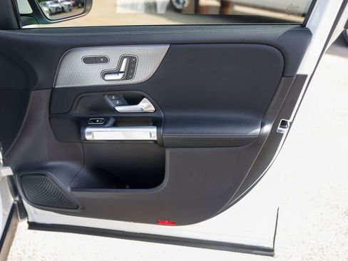 Used 2023 Mercedes-Benz EQB 350 4MATIC SUV image 29