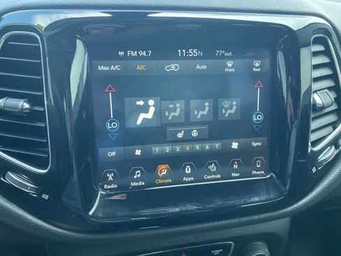 Used 2018 Jeep Compass Limited w/ Navigation Group image 19