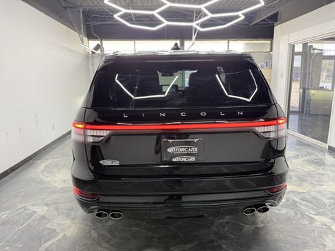 Used 2025 Lincoln Aviator Reserve w/ Jet Appearance Package AWD/4WD image 4