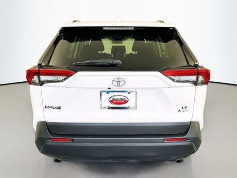 Certified 2025 Toyota RAV4 LE AWD/4WD image 6
