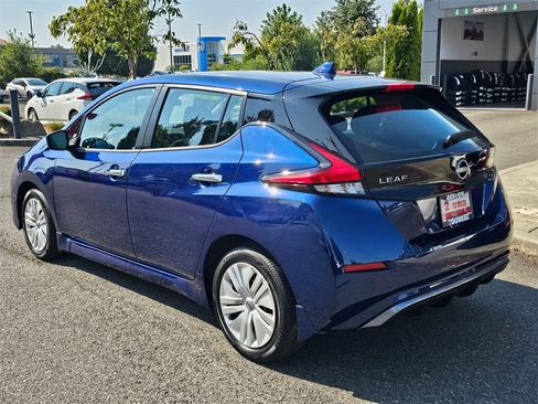 Used 2024 Nissan Leaf S image 7