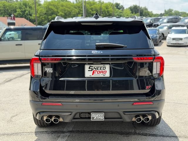 Used 2025 Ford Explorer ST w/ Sun And Sound Package AWD/4WD image 6
