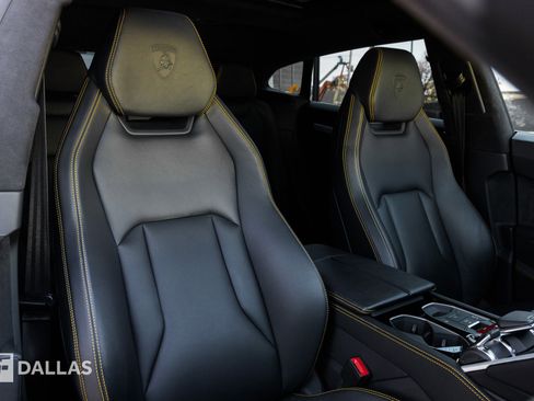 Used 2019 Lamborghini Urus image 37