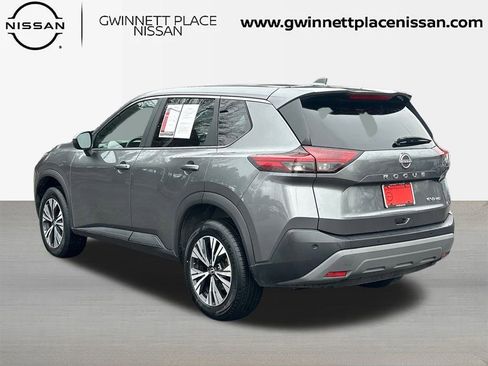 Used 2023 Nissan Rogue SV image 7