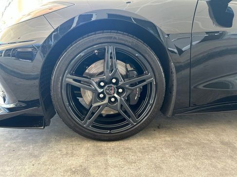 Used 2024 Chevrolet Corvette Stingray Preferred Cpe w/ Z51 Performance Package RWD image 12