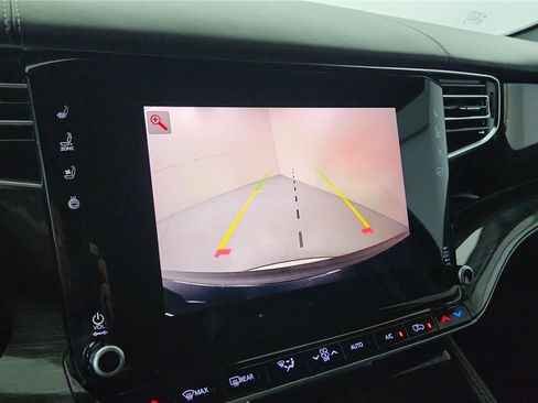 Used 2022 Jeep Wagoneer Series II image 33