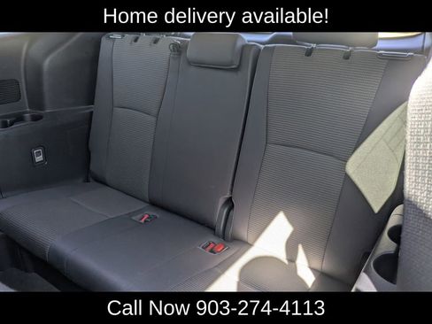 Used 2023 Toyota Highlander L image 27