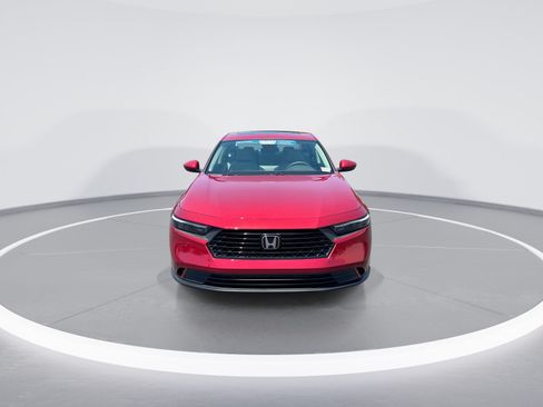 Used 2023 Honda Accord EX image 3