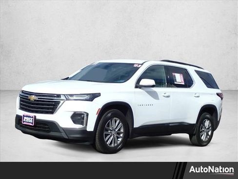 Used 2023 Chevrolet Traverse LT AWD/4WD image 1