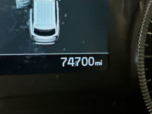 Used 2022 Kia Telluride S image 5