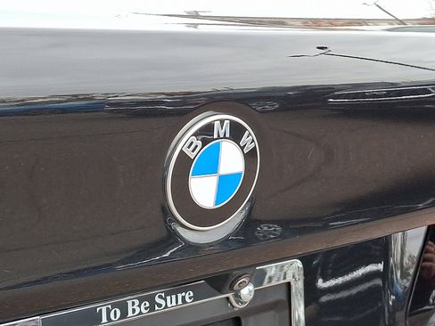 Used 2022 BMW 530i xDrive w/ Premium Package image 31