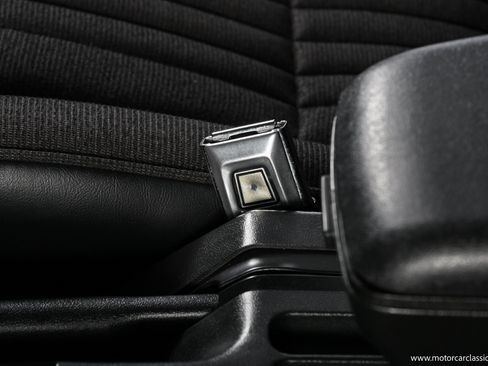 Used 1991 Ford Mustang GT RWD image 33