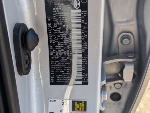 Used 2023 Toyota Corolla LE image 30