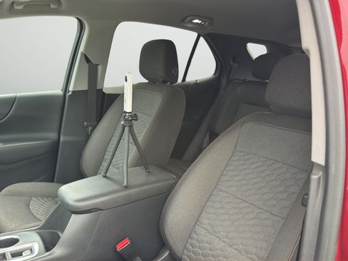 Used 2020 Chevrolet Equinox LT FWD image 31