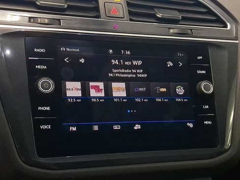 Used 2020 Volkswagen Tiguan SE w/ Panoramic Sunroof Package AWD/4WD image 15