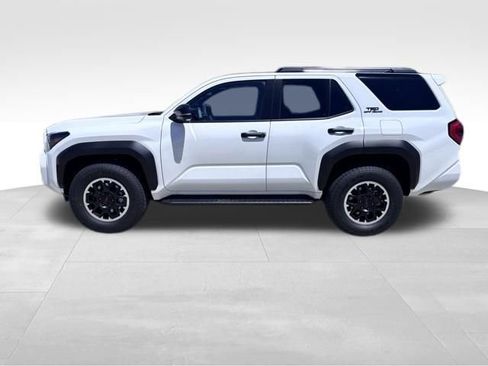 Used 2026 Toyota 4Runner TRD Off-Road Premium AWD/4WD image 2