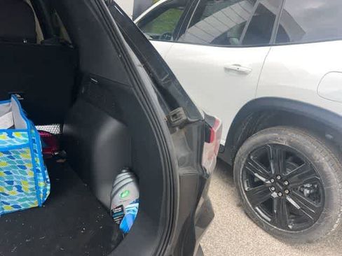 Used 2020 Ford Escape SE image 9