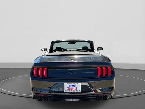 Used 2021 Ford Mustang Convertible w/ Equipment Group 101A image 6
