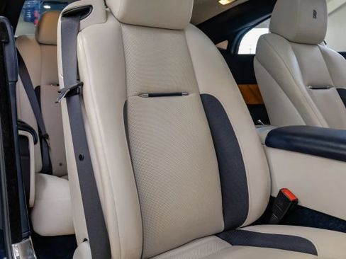 Used 2017 Rolls-Royce Wraith RWD image 54