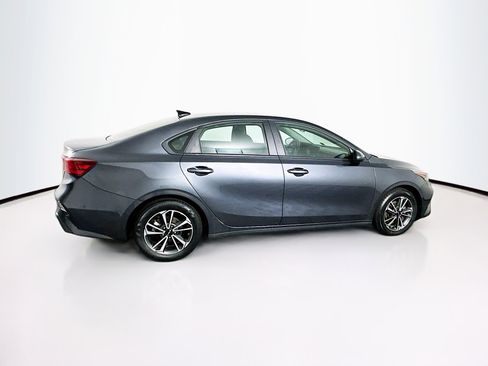 Used 2024 Kia Forte LXS image 10