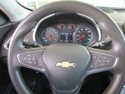 Used 2024 Chevrolet Malibu LT FWD image 25