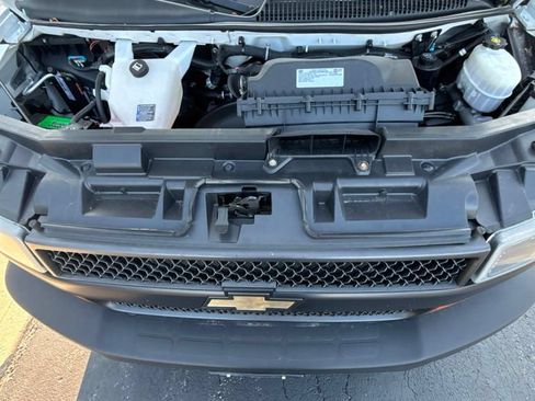 Used 2019 Chevrolet Express 2500 w/ Driver Convenience Package RWD image 14