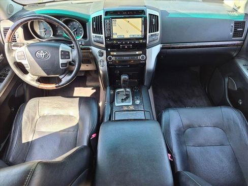 Used 2015 Toyota Land Cruiser AWD/4WD image 16