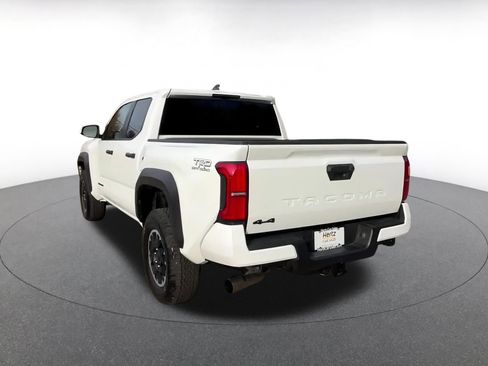 Used 2025 Toyota Tacoma TRD Off-Road image 11
