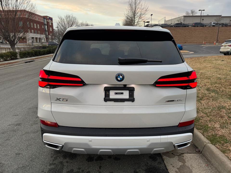 Used 2026 BMW X5 xDrive50e w/ Executive Package AWD/4WD image 14
