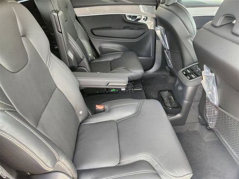 New 2026 Volvo XC90 T8 Ultra image 22
