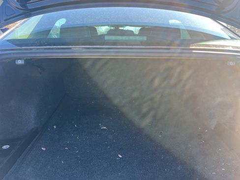 Used 2014 Volkswagen Passat TDI SE image 9