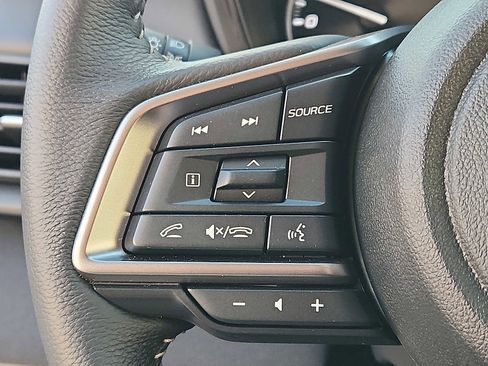 Used 2025 Subaru Outback Premium image 20