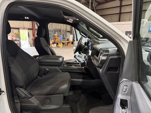 Used 2022 Ford F150 XL w/ STX Appearance Package RWD image 26