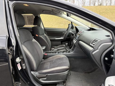 Used 2017 Subaru Crosstrek 2.0i Premium w/ Popular Package #2 image 28