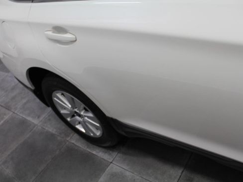 Used 2017 Subaru Outback 2.5i Premium image 34