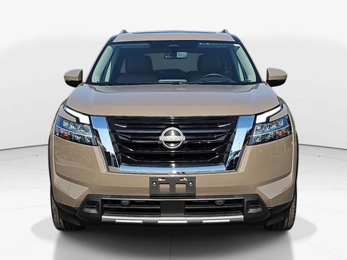Used 2023 Nissan Pathfinder Platinum AWD/4WD image 8