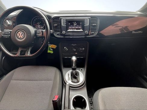 Used 2018 Volkswagen Beetle S image 14