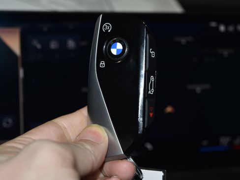 New 2026 BMW 740i xDrive w/ Executive Package image 14