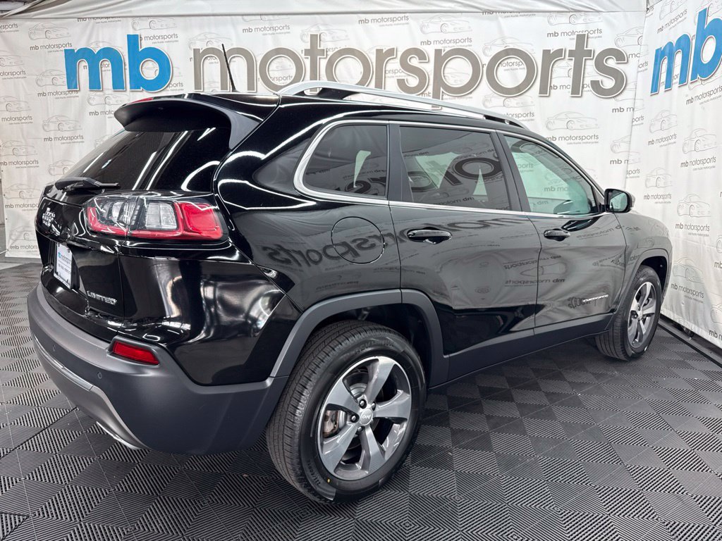 Used 2019 Jeep Cherokee Limited AWD/4WD image 9