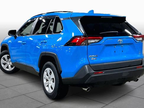 Used 2019 Toyota RAV4 LE image 12