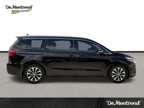 Used 2018 Kia Sedona SX FWD image 4