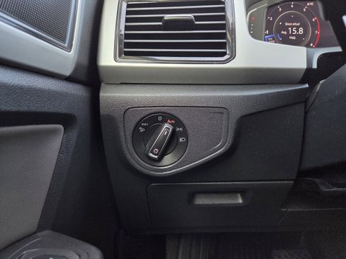 Used 2022 Volkswagen Atlas SE image 34