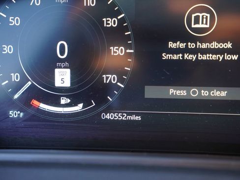 Used 2023 Land Rover Range Rover Velar R-Dynamic S image 9